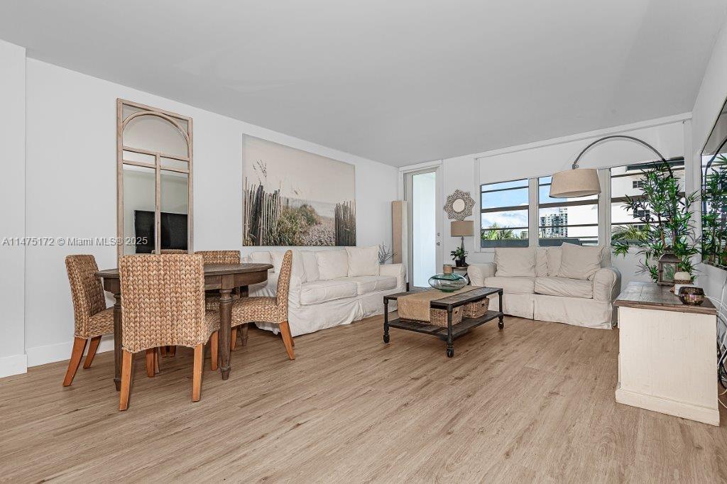 THE DECOPLAGE CONDO - Residential Lease