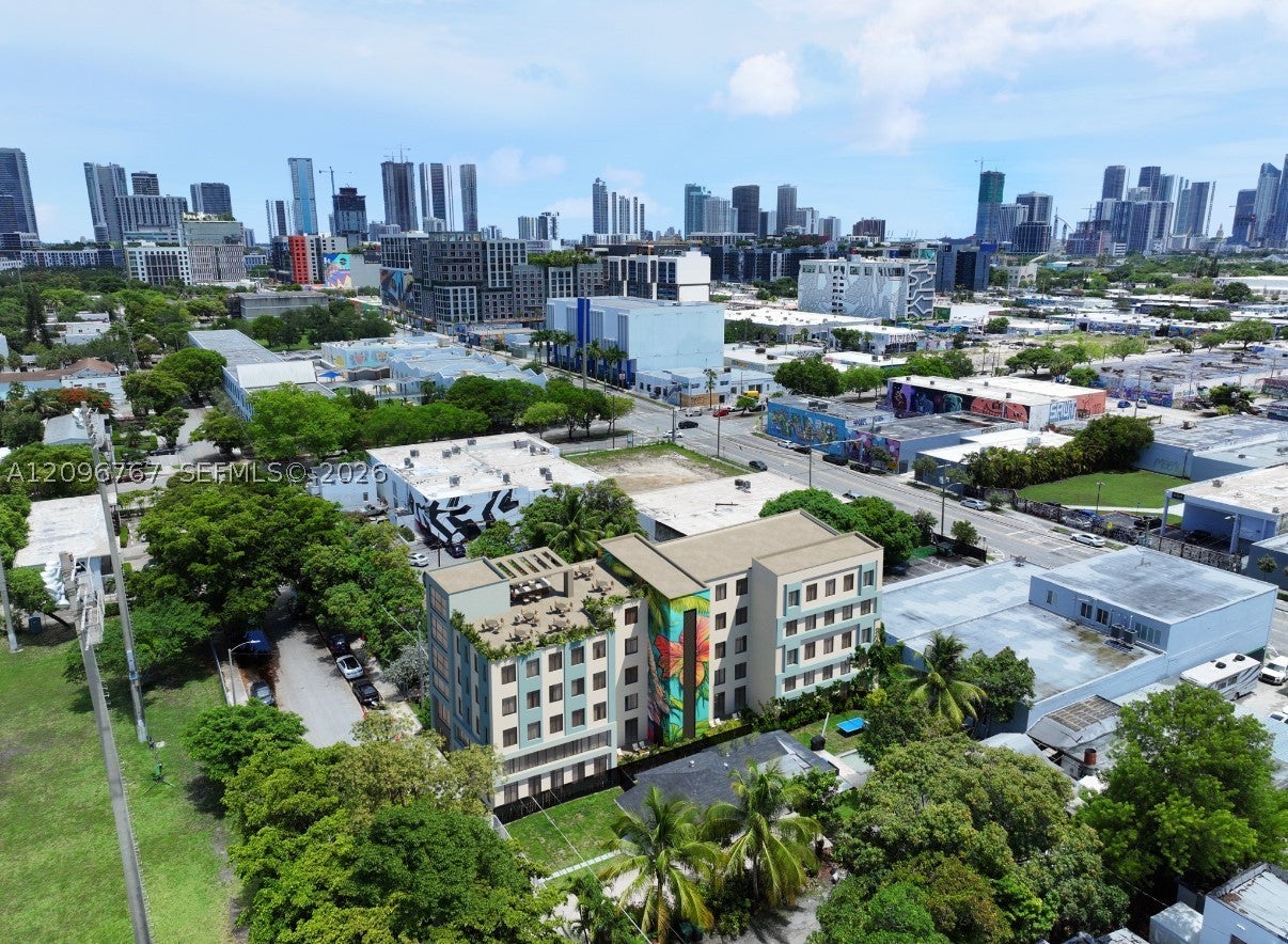 550 NW 30th St