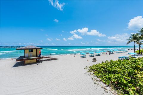 Tiny photo for Hollywood, FL 33019 (MLS # A12005869)