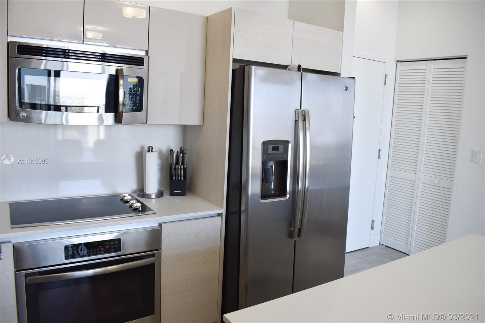 BEACHWALK CONDOMINIUM - Residential
