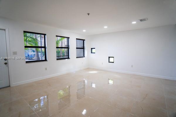 ST JOHN VILLAGE CONDO - Residential Lease