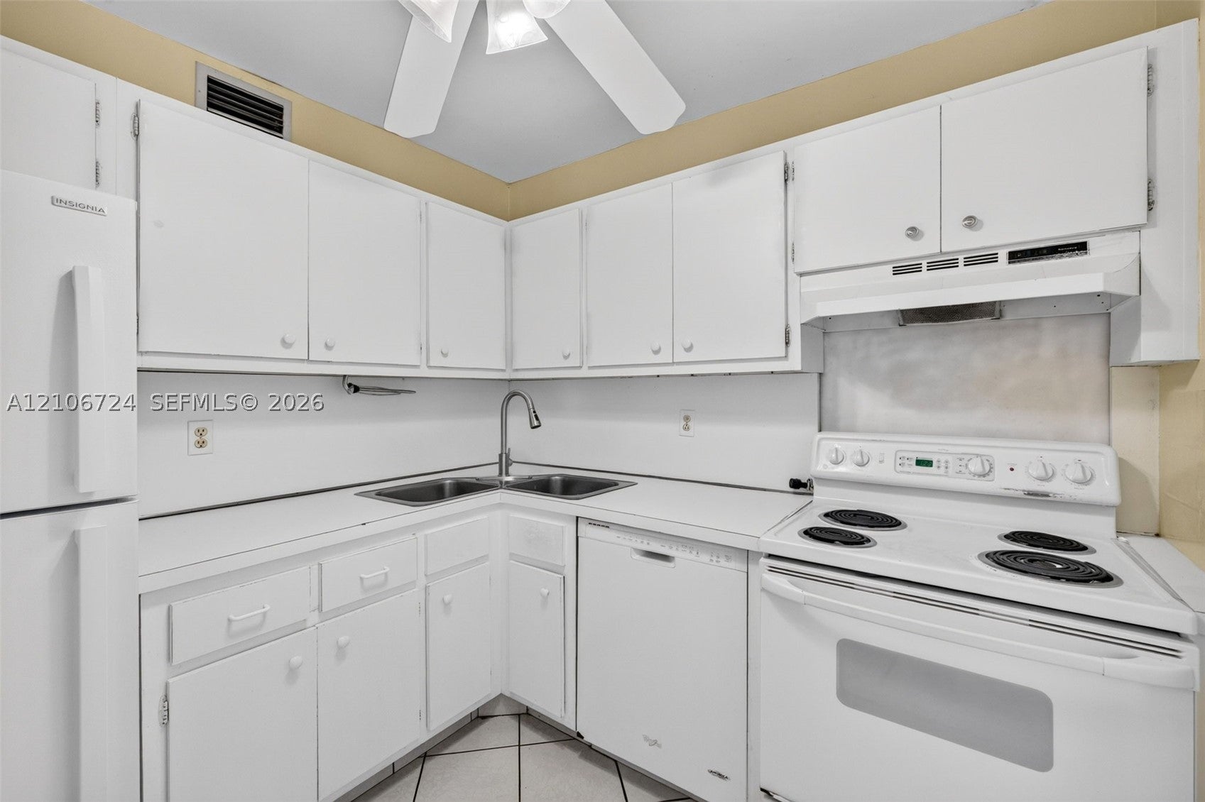 111 Golden Isles Dr G12