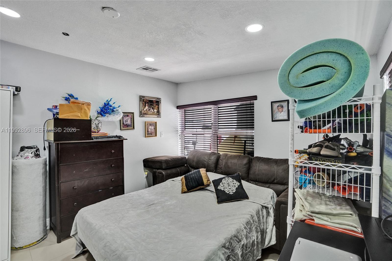 WINSTON PARK UNIT 1 - Residential
