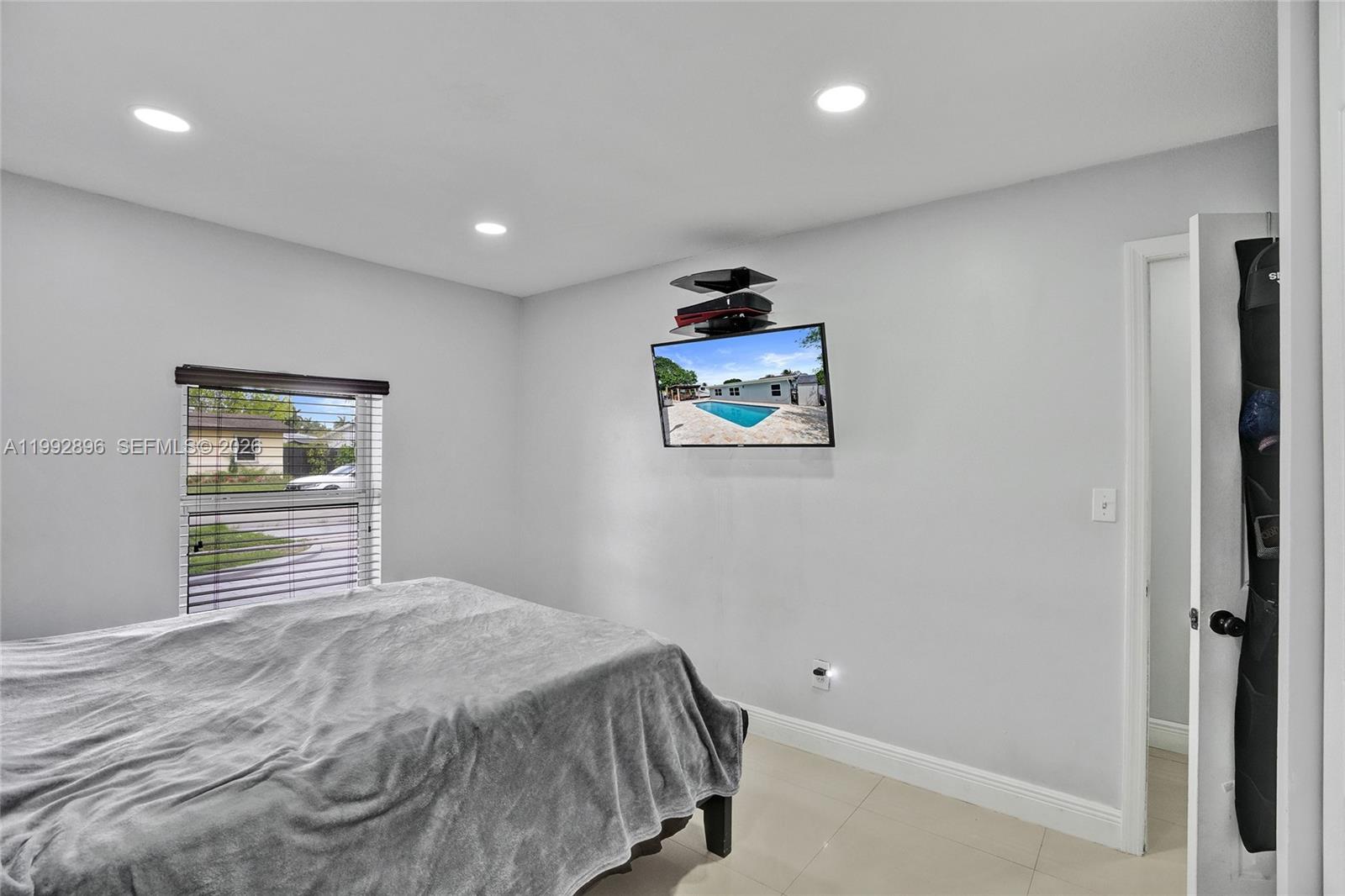 WINSTON PARK UNIT 1 - Residential
