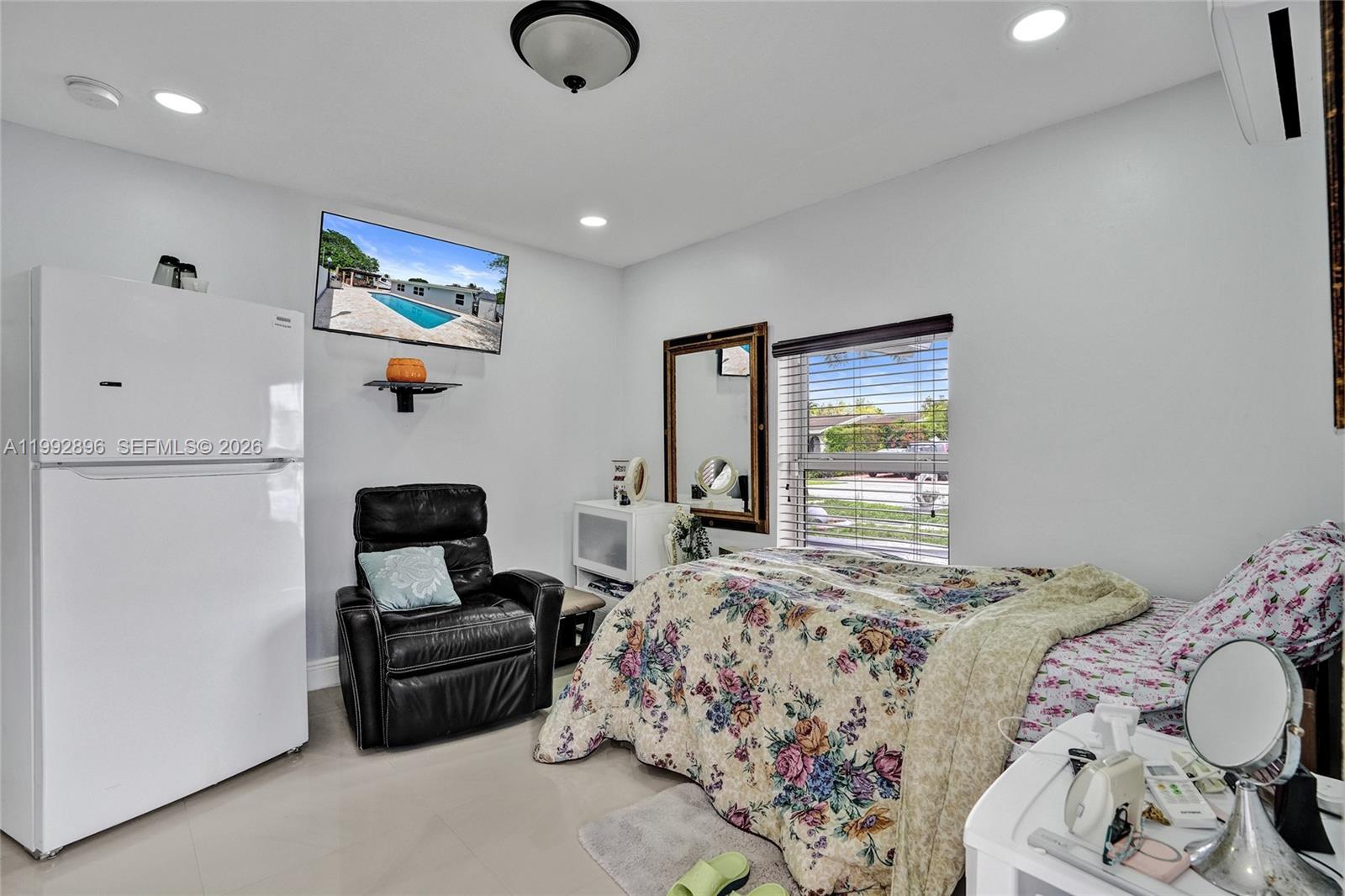 WINSTON PARK UNIT 1 - Residential