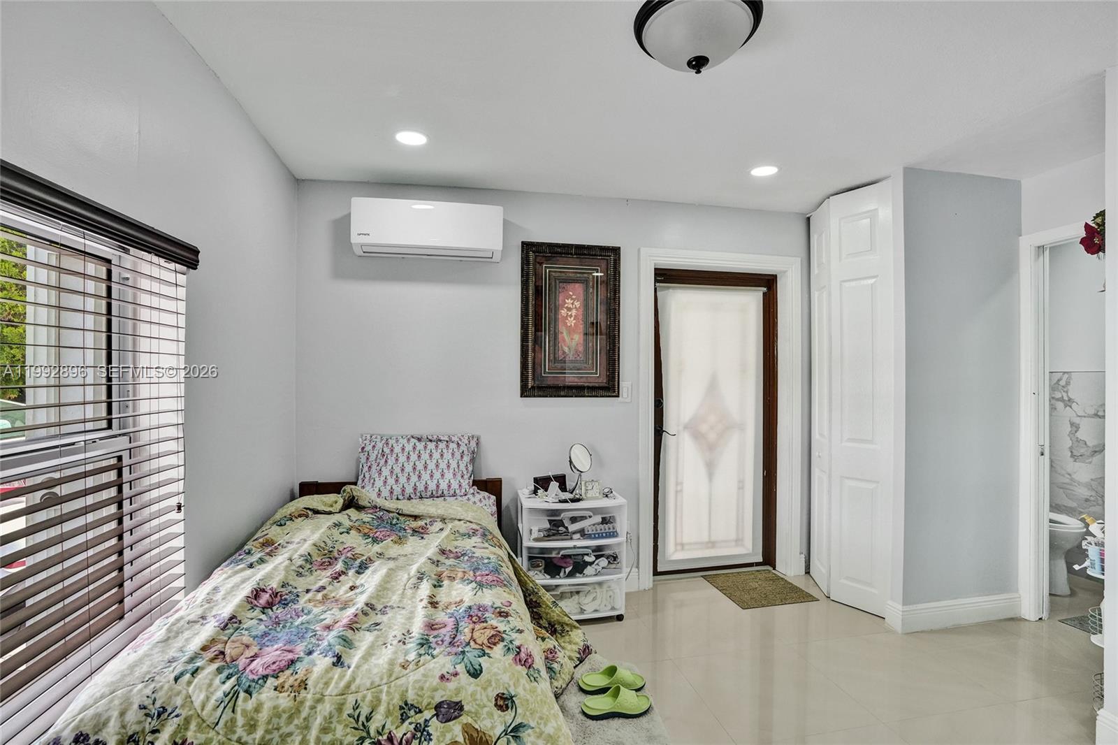 WINSTON PARK UNIT 1 - Residential