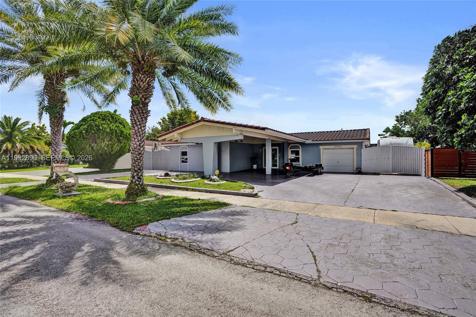 WINSTON PARK UNIT 1 - Residential