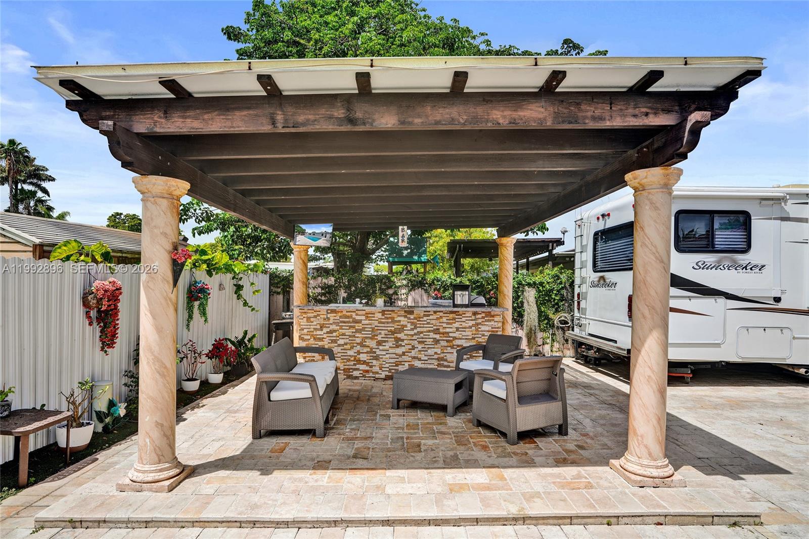WINSTON PARK UNIT 1 - Residential