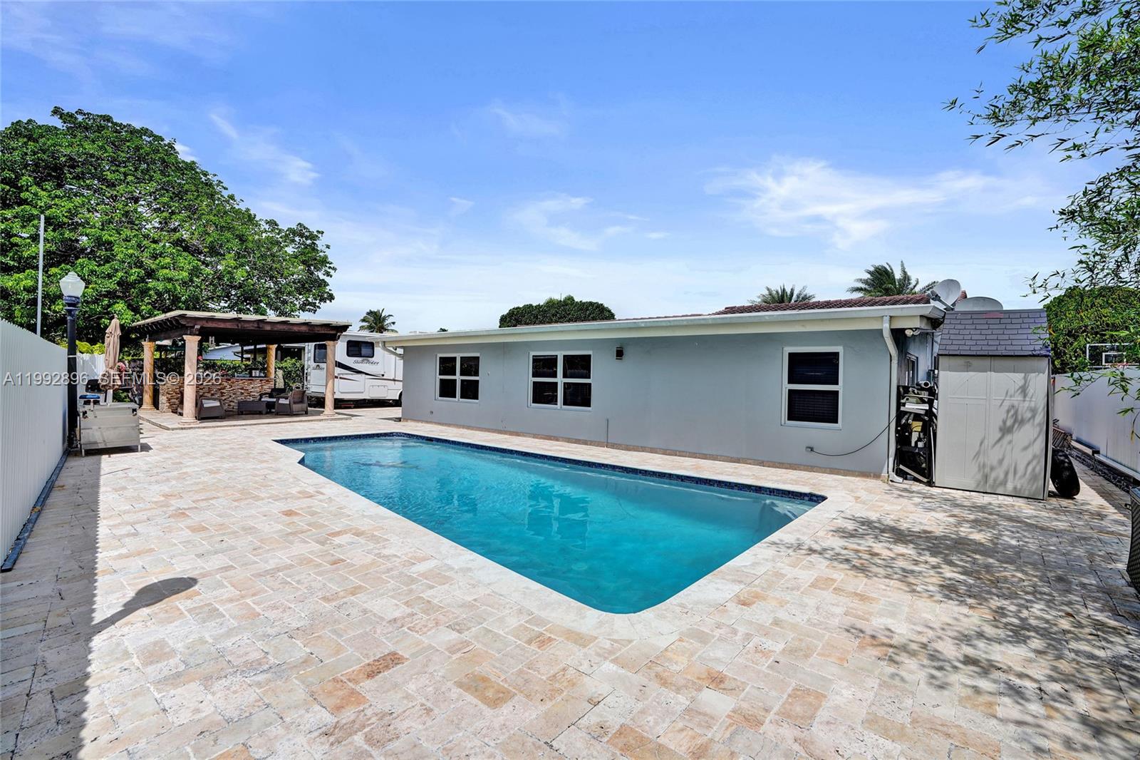 WINSTON PARK UNIT 1 - Residential