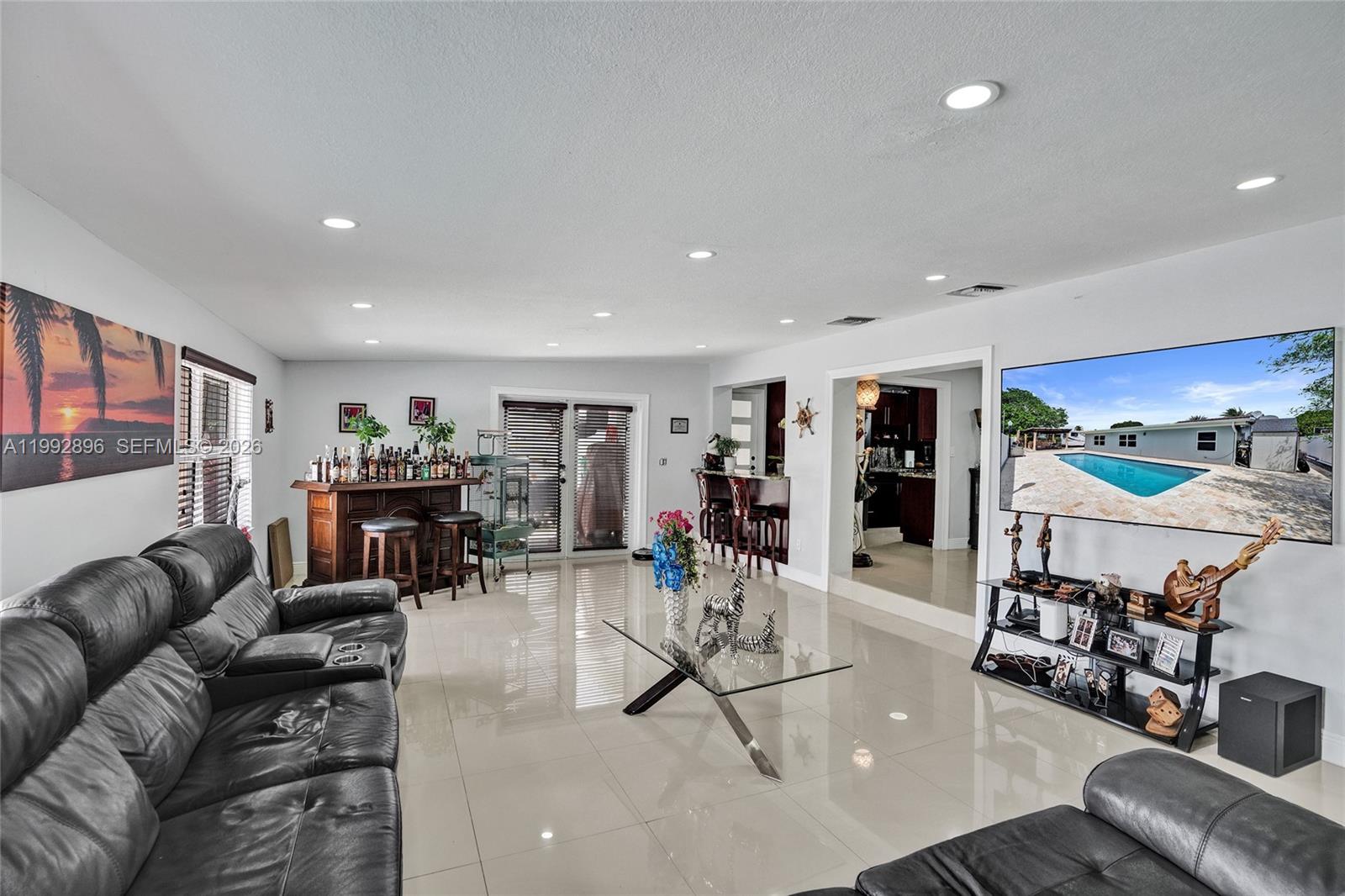 WINSTON PARK UNIT 1 - Residential