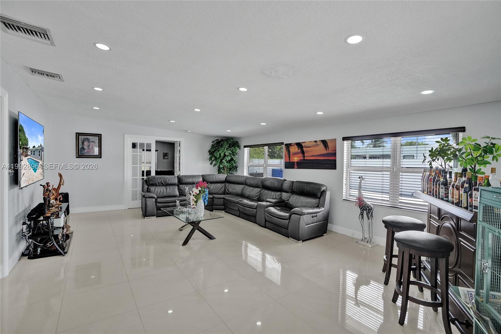 WINSTON PARK UNIT 1 - Residential
