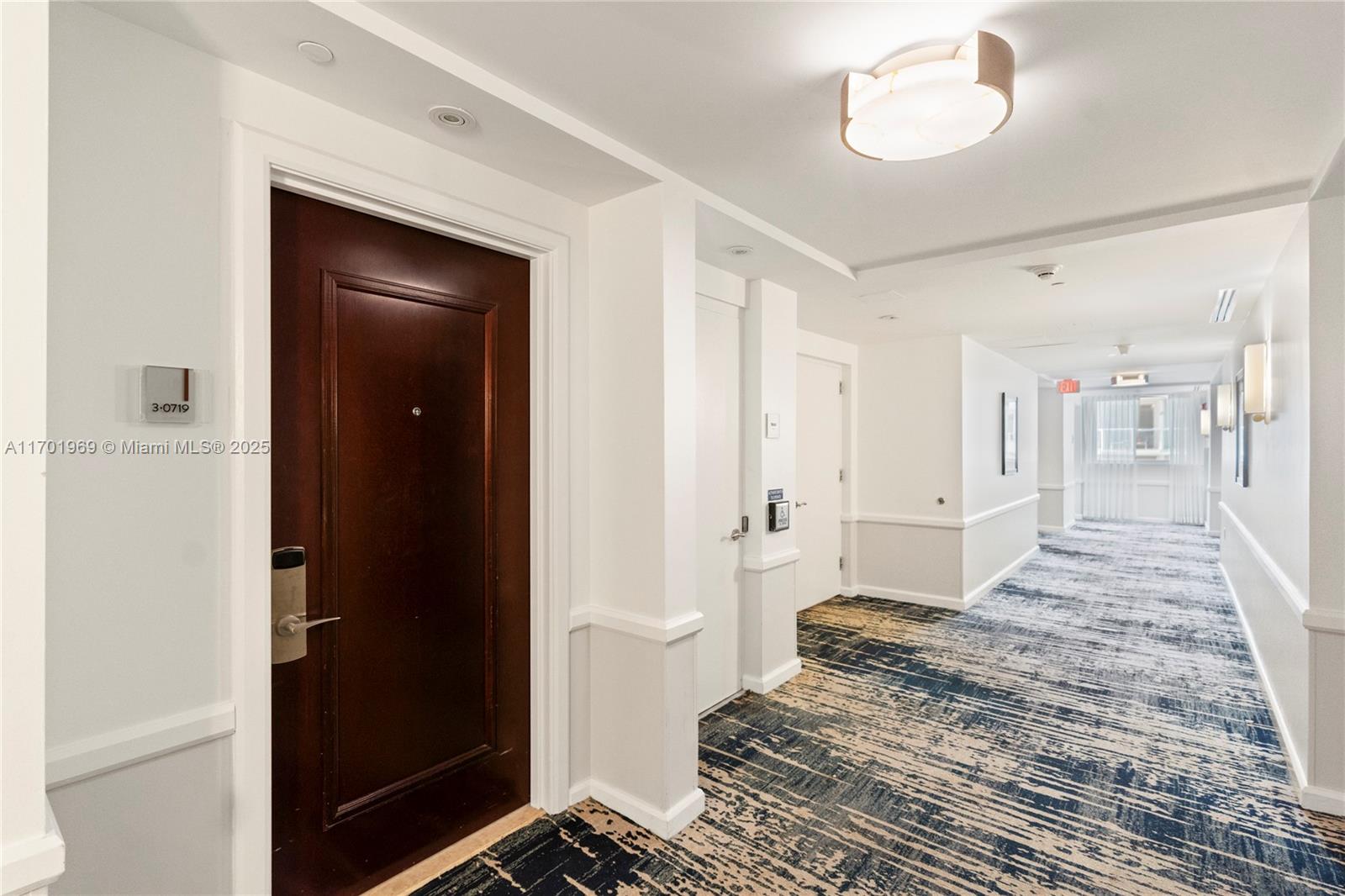 FONTAINEBLEAU III - Residential