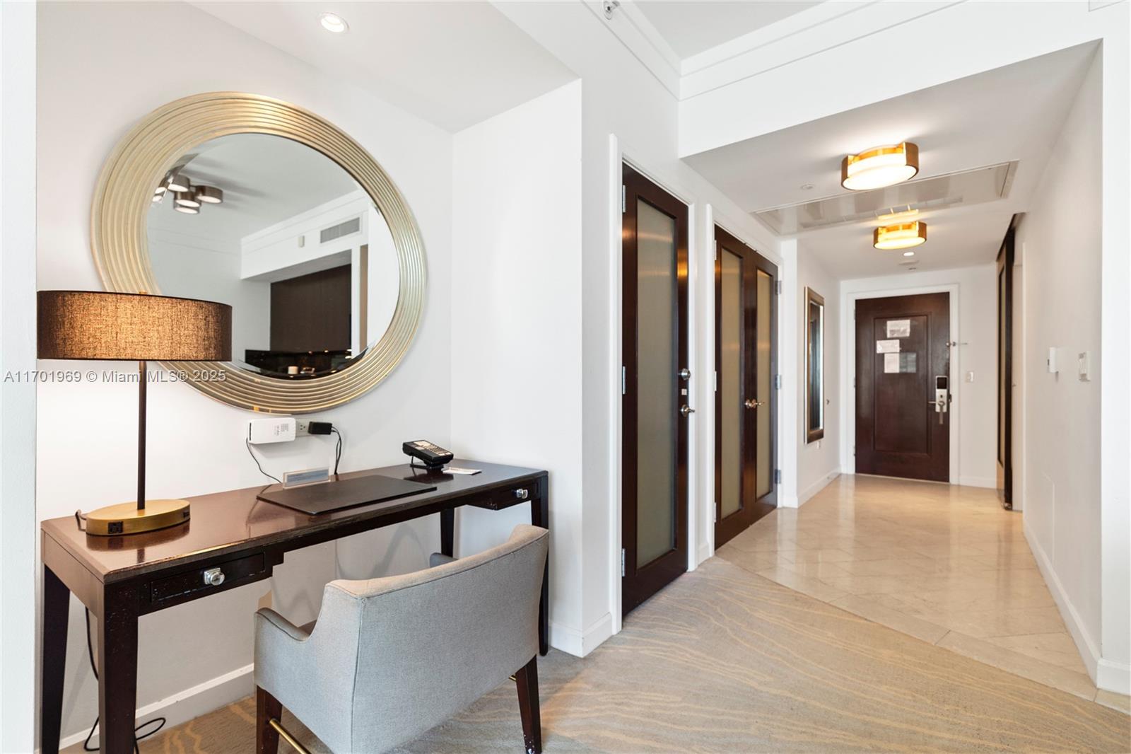 FONTAINEBLEAU III - Residential