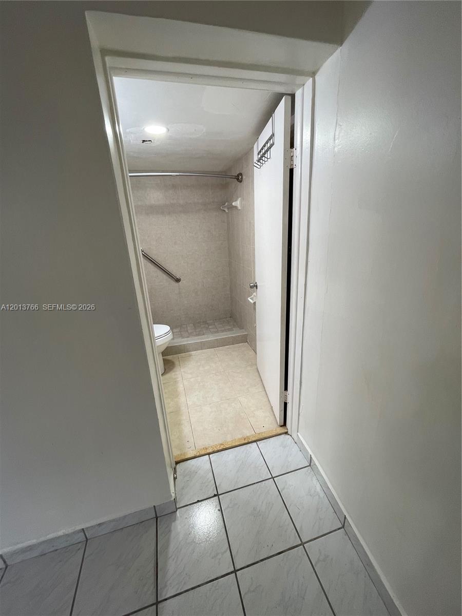 WESTWOOD LAKE 2ND ADDN - Residential Lease