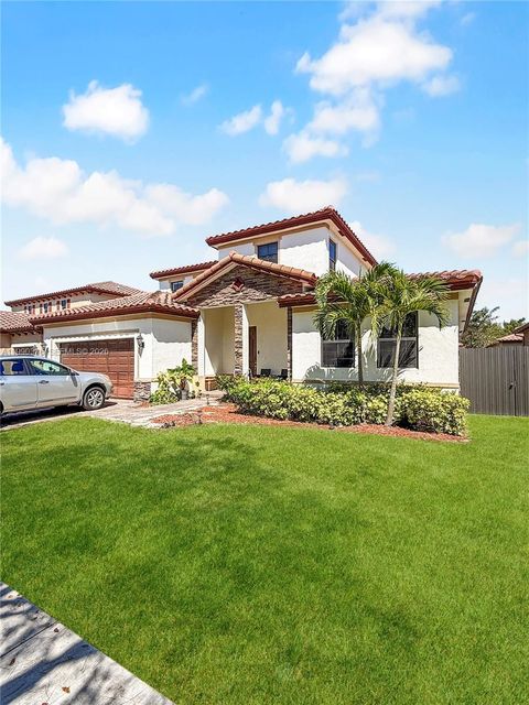 Photo of 709 SE 35th Ave, Homestead, FL 33033 (MLS # A11990336)