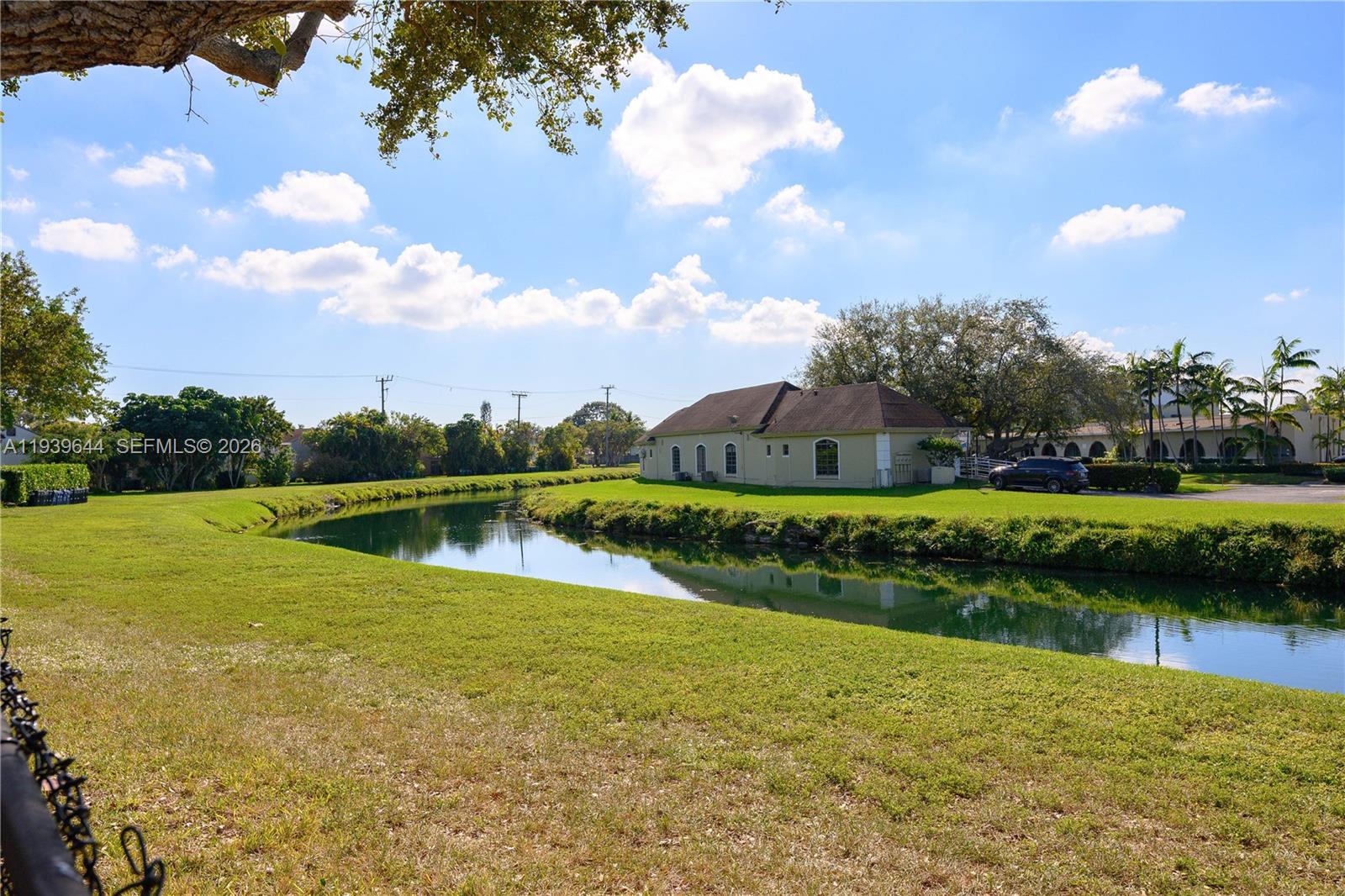 HAMPTON PLACE CONDO - Residential