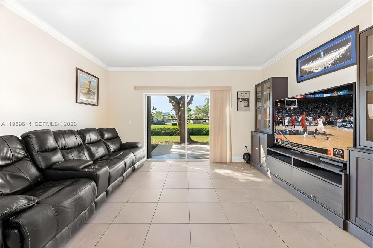 HAMPTON PLACE CONDO - Residential