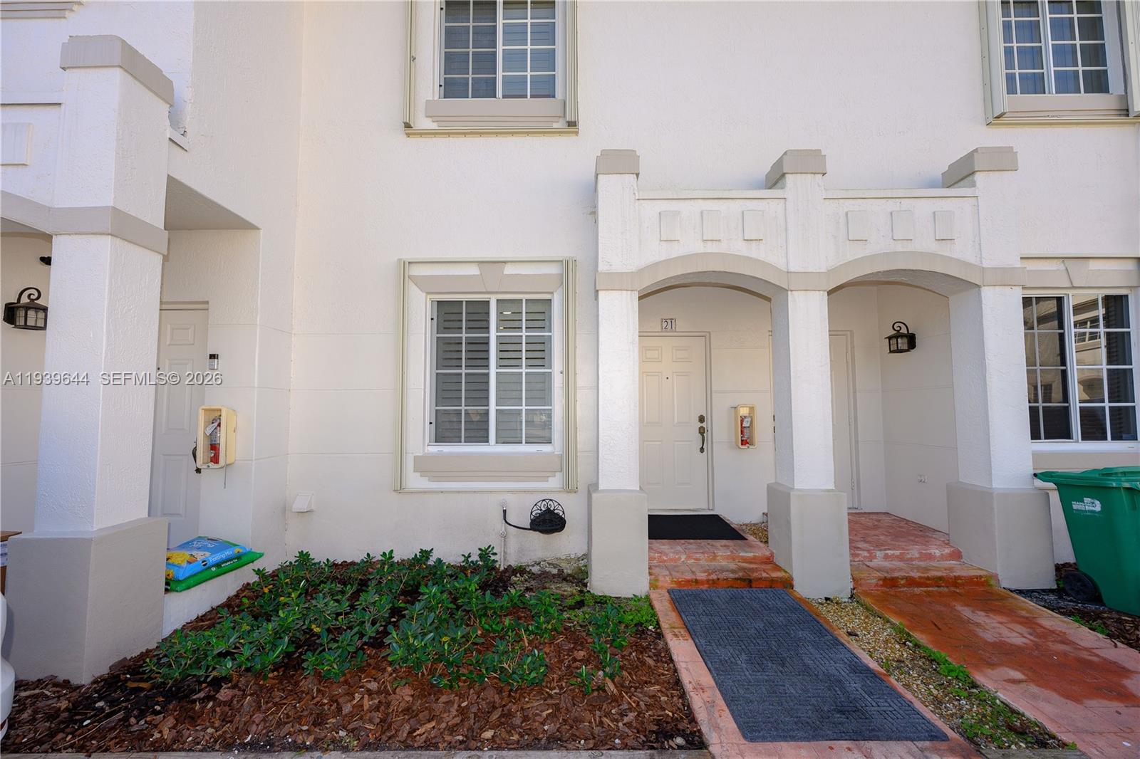 HAMPTON PLACE CONDO - Residential