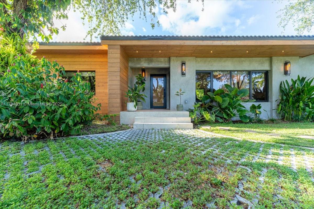 105 NW 92nd St