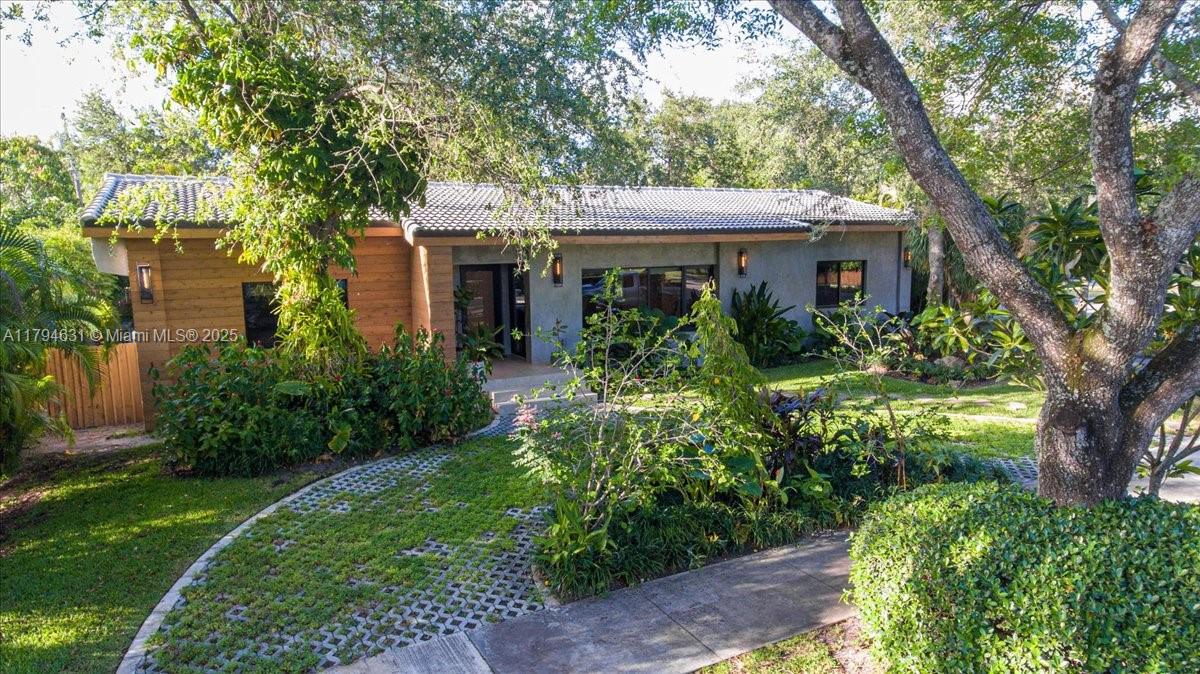 105 NW 92nd St