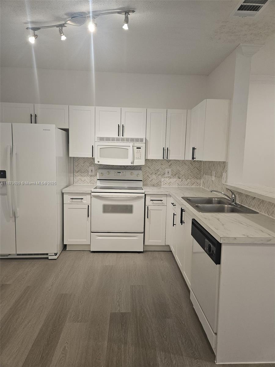 SECTORS 8 9 AND 10 PLAT - Residential Lease