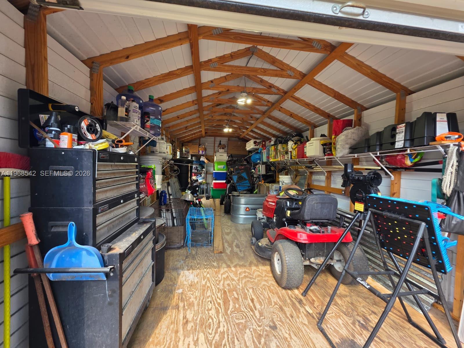 MONTURA SOUTH HALF - Residential