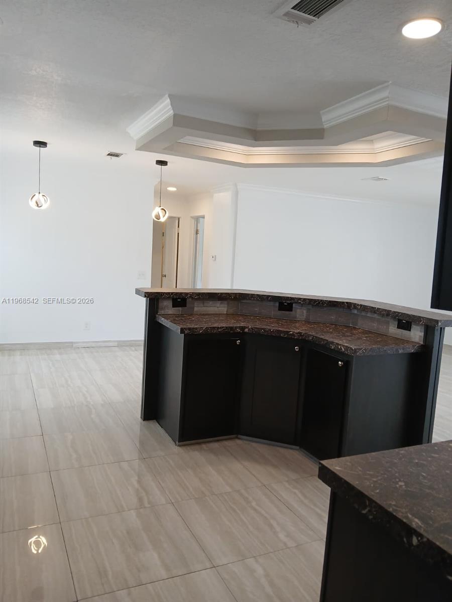 MONTURA SOUTH HALF - Residential