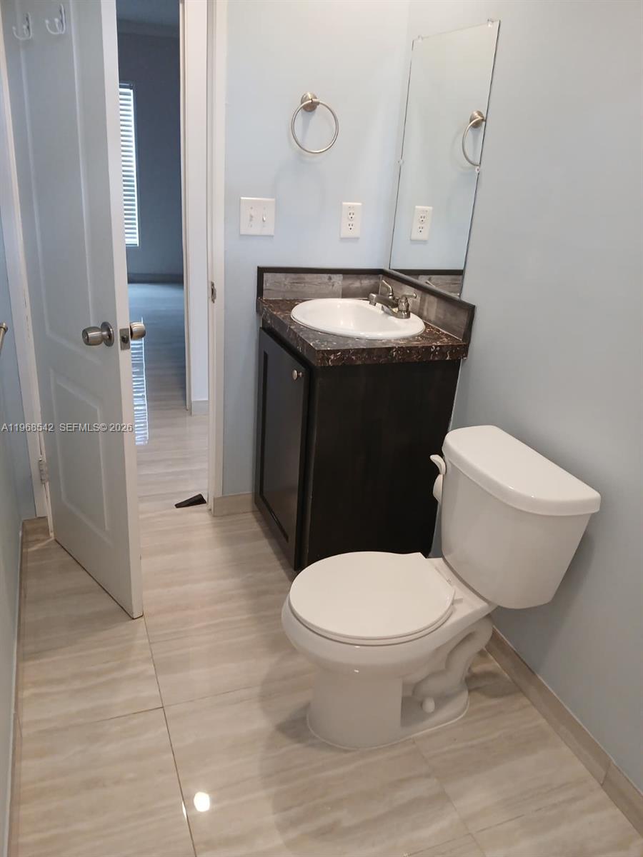MONTURA SOUTH HALF - Residential