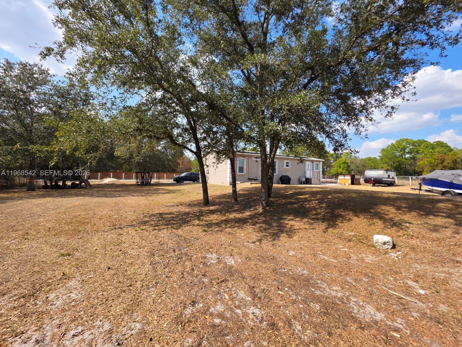 MONTURA SOUTH HALF - Residential