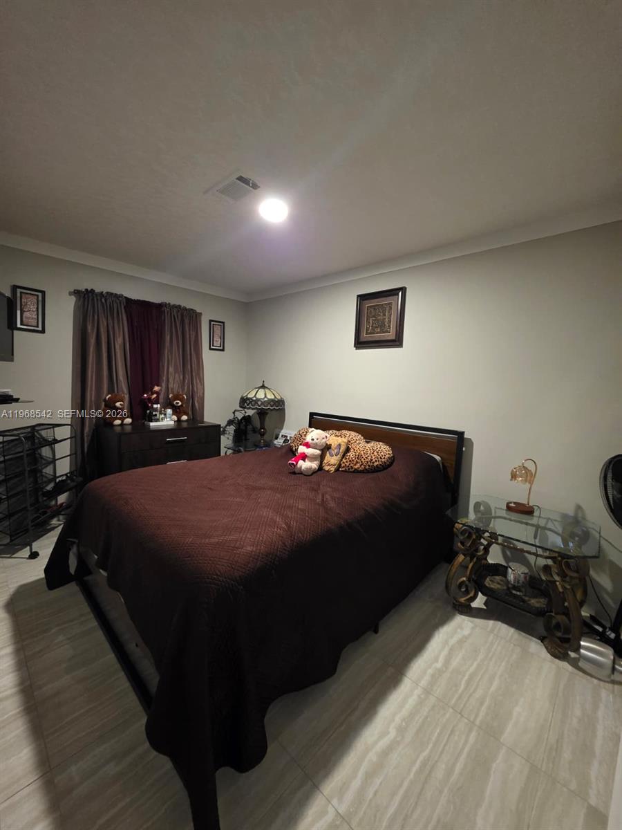 MONTURA SOUTH HALF - Residential