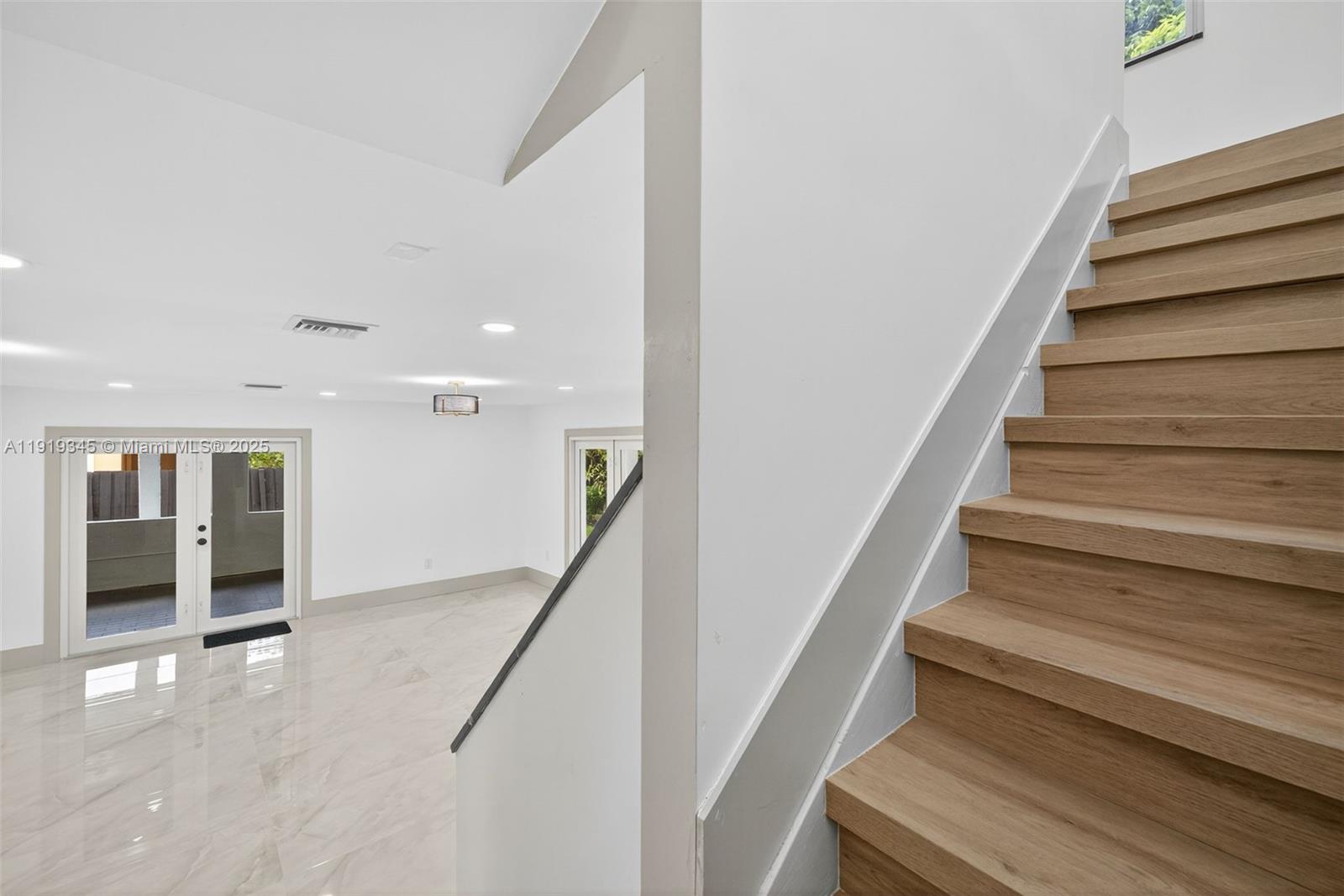 8TH ADDN TO RICHMOND HEIG - Residential