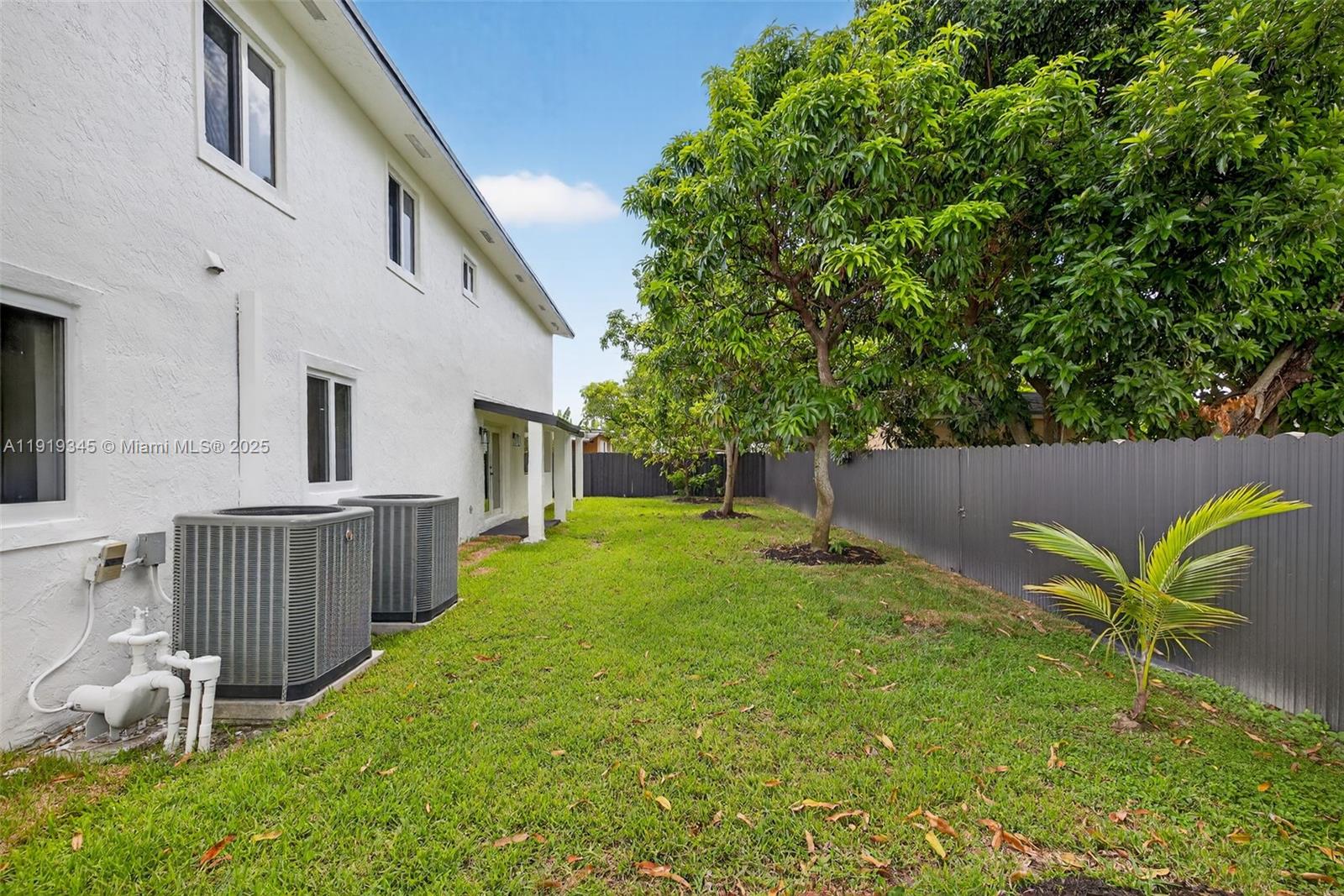 8TH ADDN TO RICHMOND HEIG - Residential