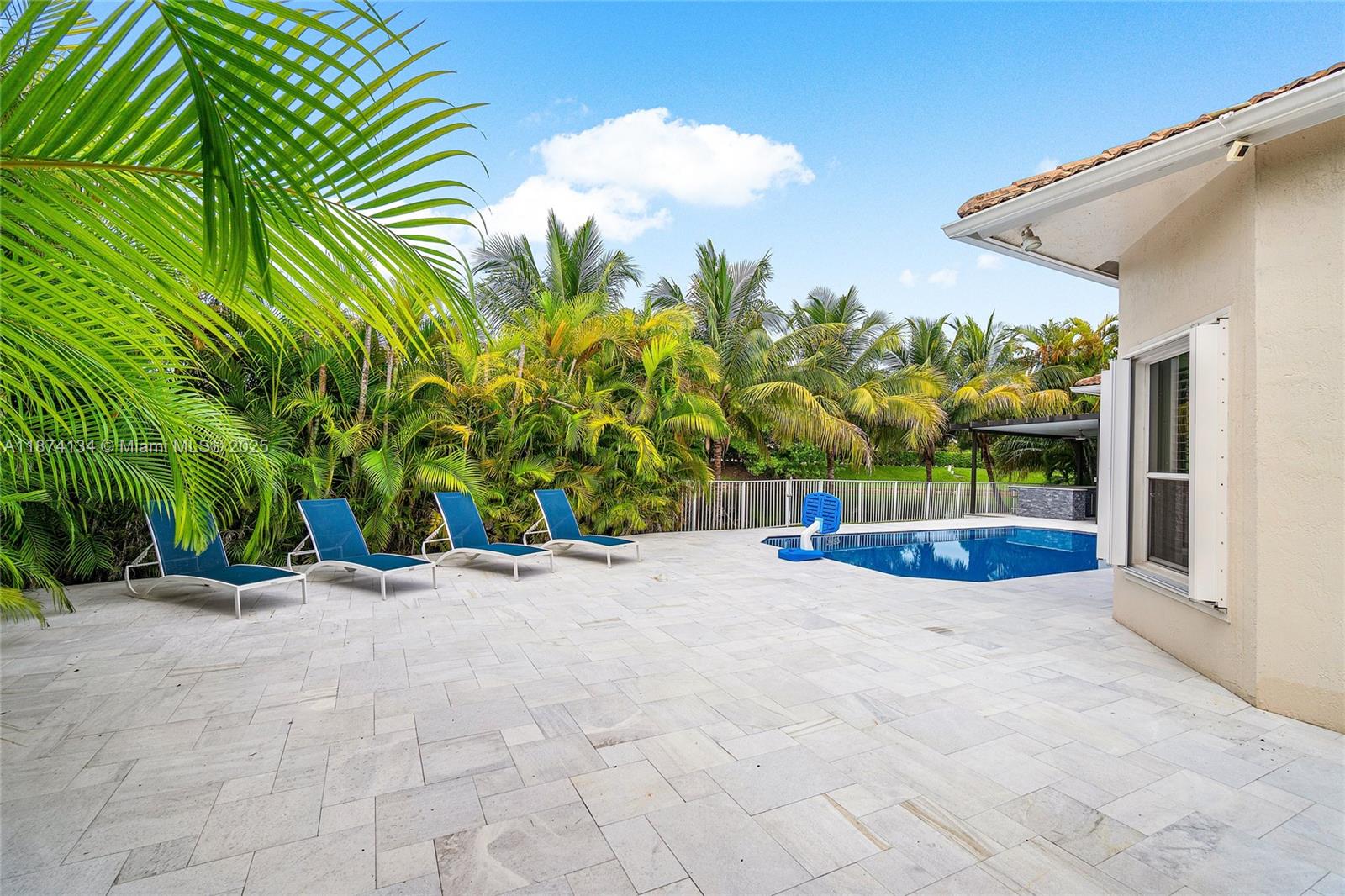 KENSINGTON NORTH - Residential