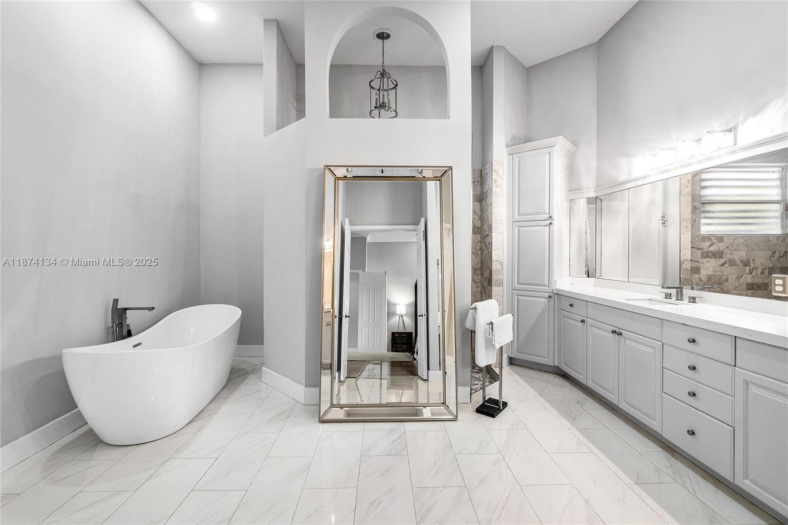 KENSINGTON NORTH - Residential