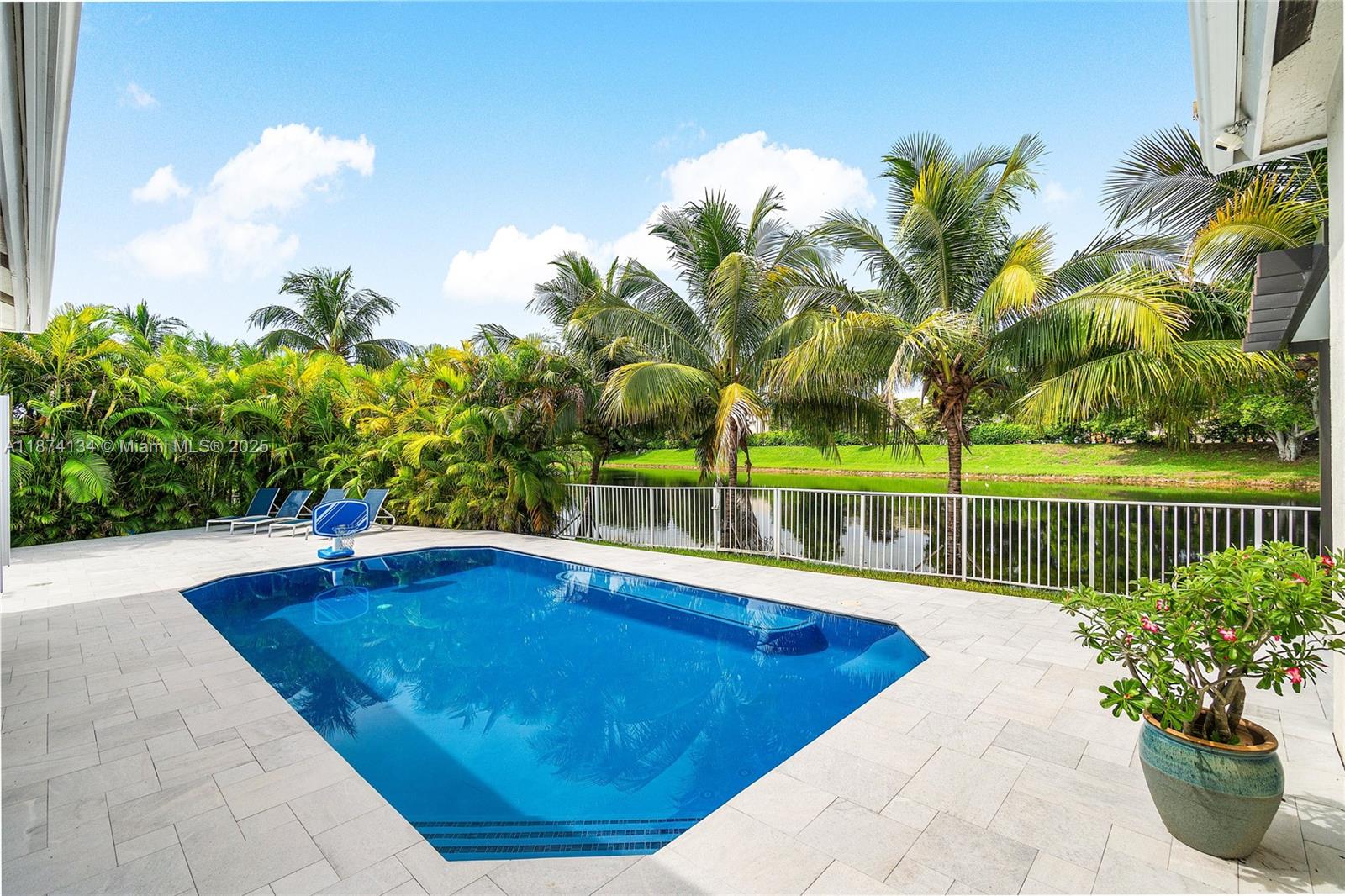 KENSINGTON NORTH - Residential