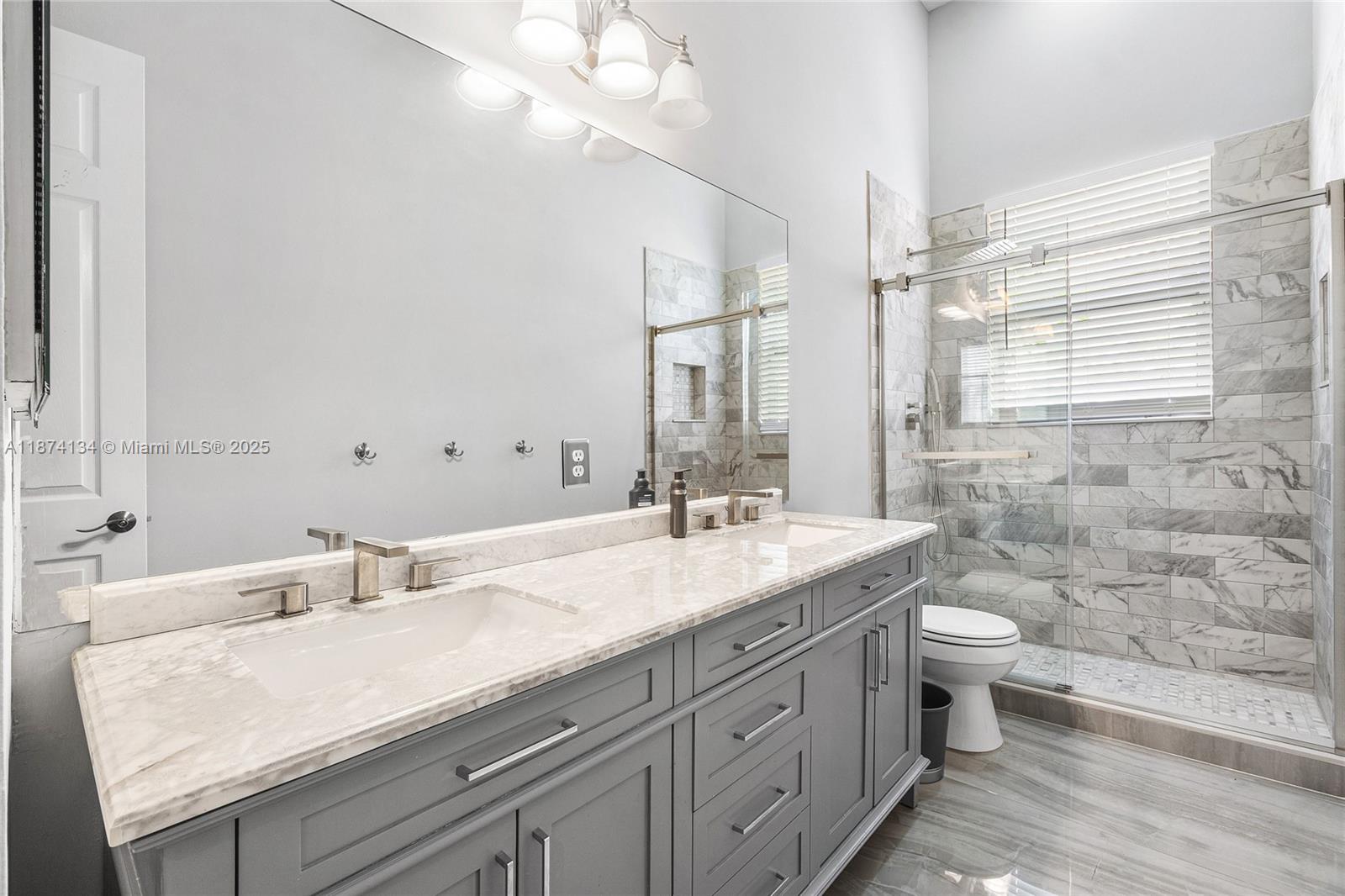 KENSINGTON NORTH - Residential