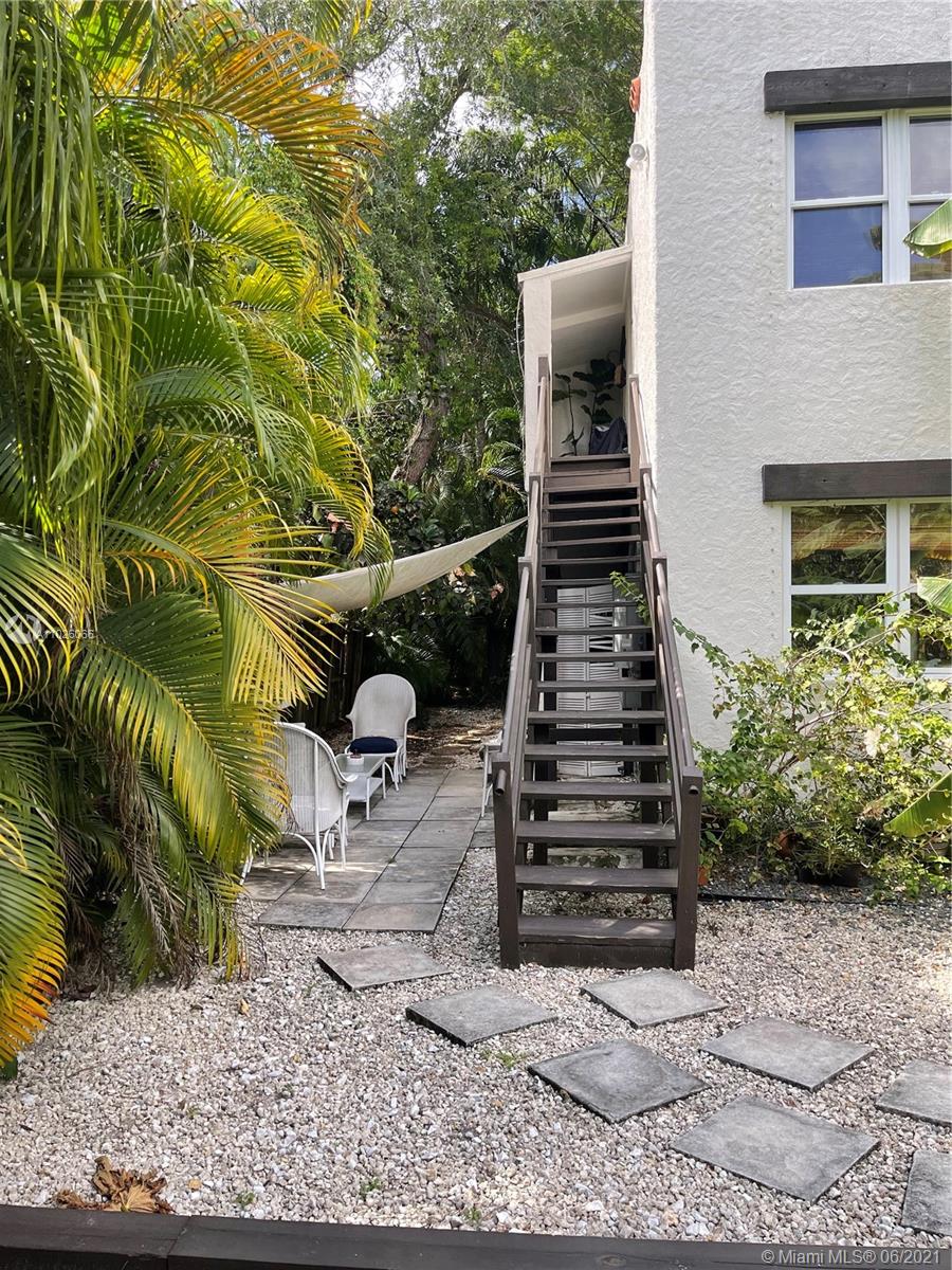 GRIFFING BISCAYNE PARK ES - Residential Income