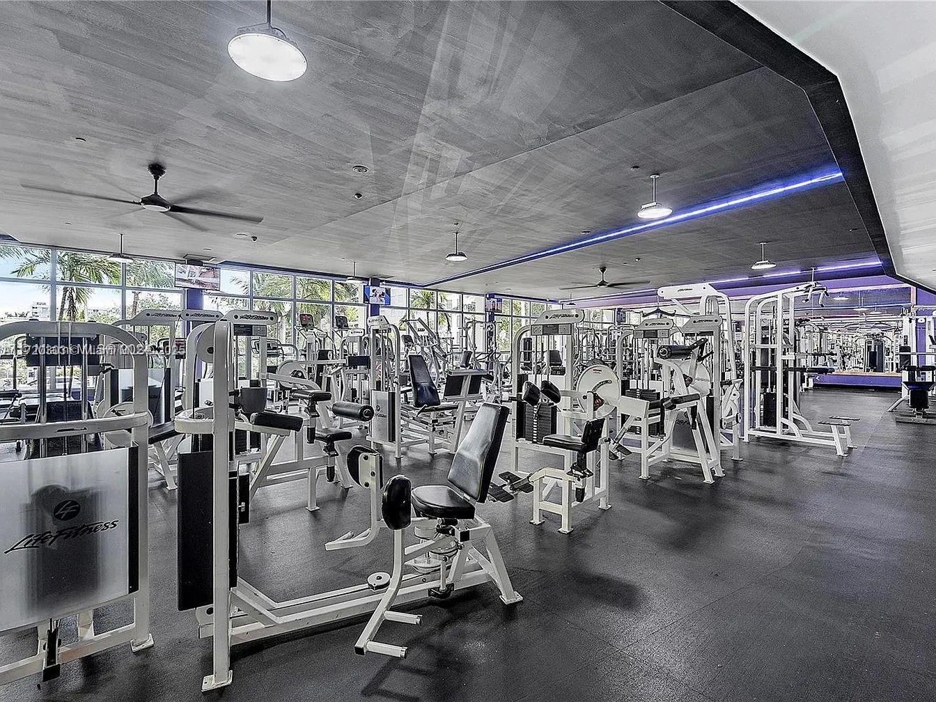 MIRADOR 1000 CONDO - Residential