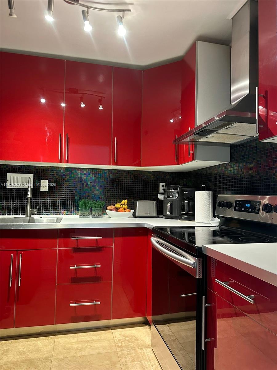 MIRADOR 1000 CONDO - Residential