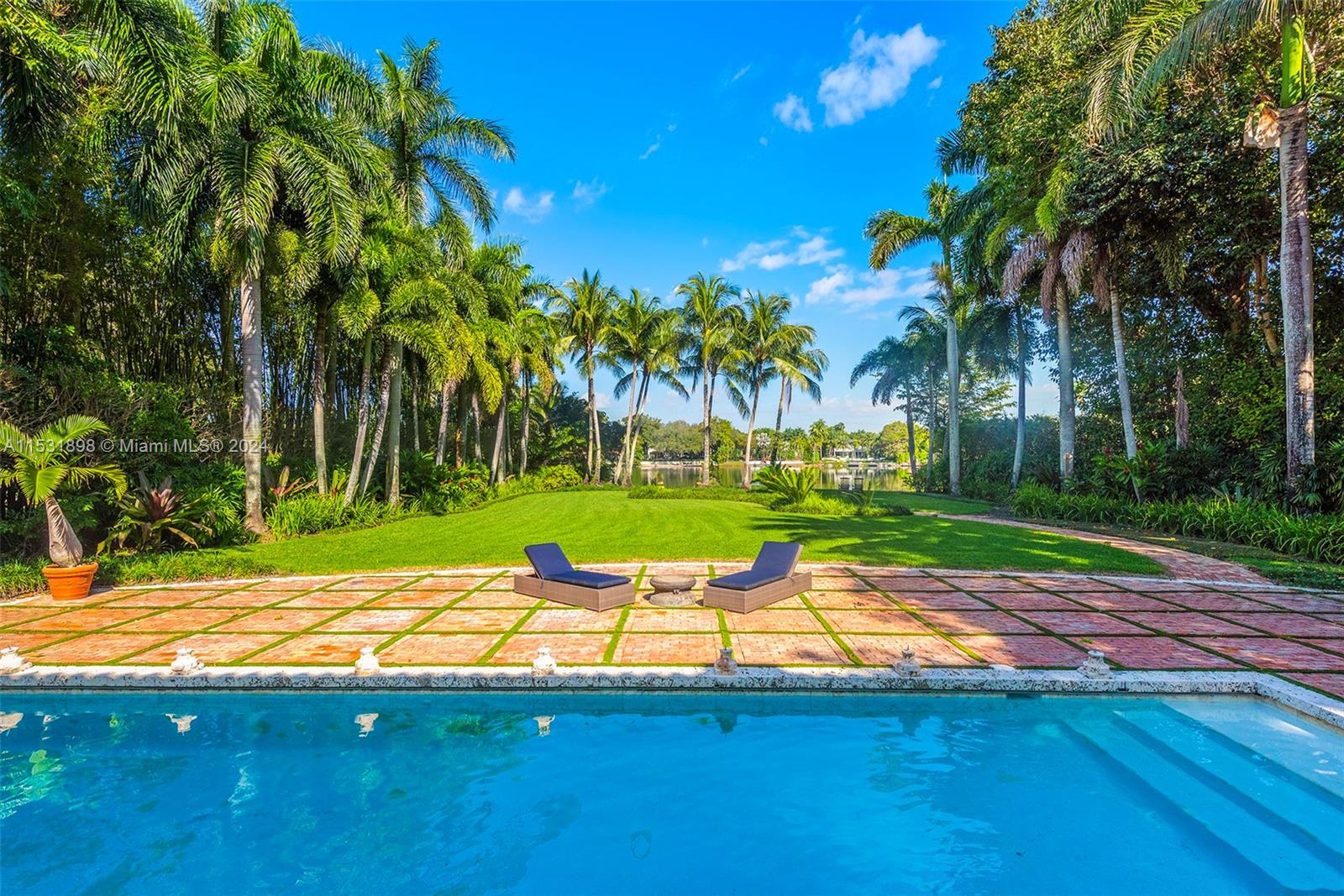 HAMMOCK LAKE NO 2 - Residential