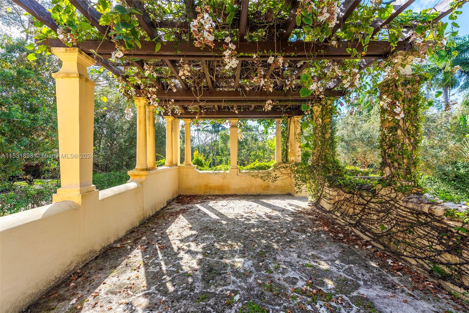 HAMMOCK LAKE NO 2 - Residential