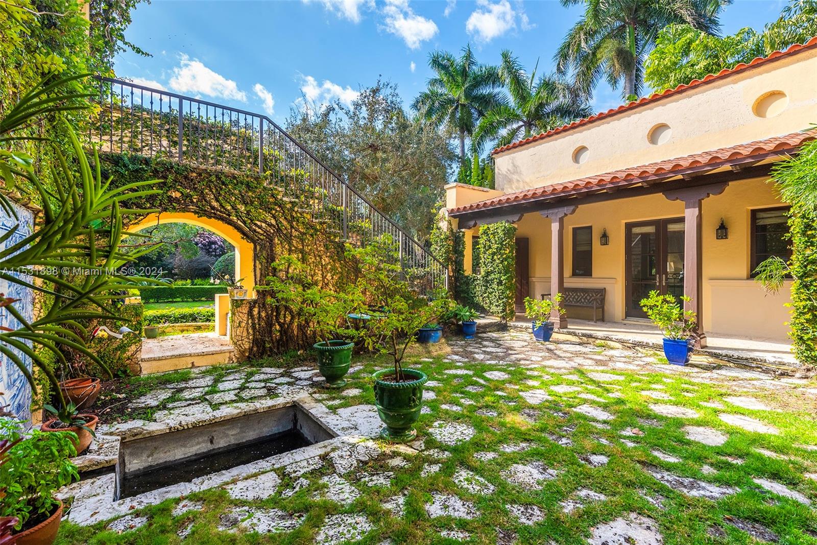 HAMMOCK LAKE NO 2 - Residential