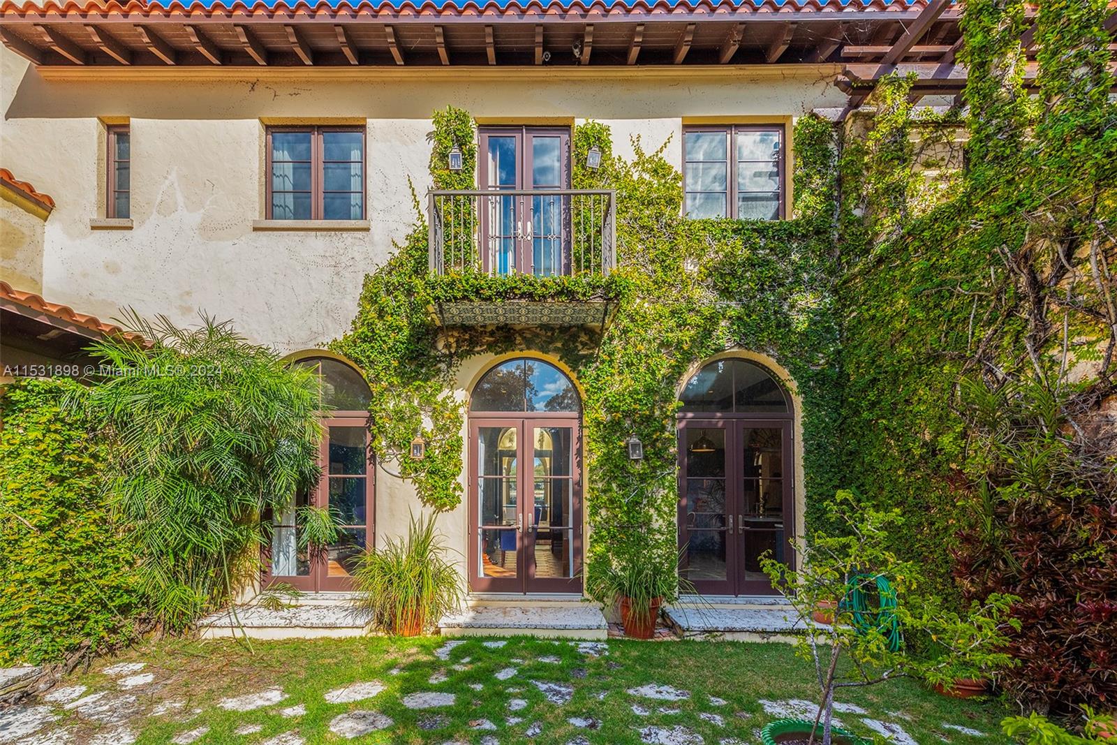 HAMMOCK LAKE NO 2 - Residential