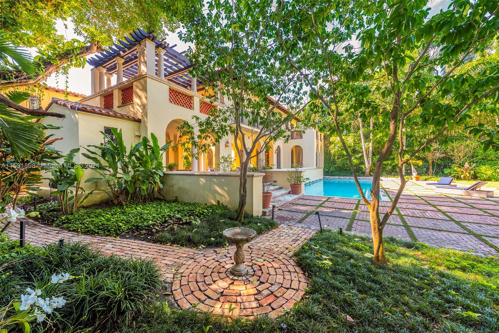 HAMMOCK LAKE NO 2 - Residential