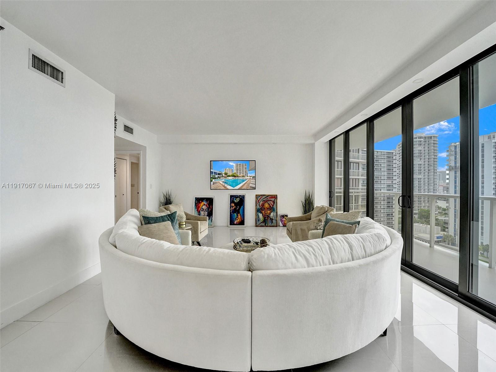 HAMPTONS WEST CONDO - Residential Lease