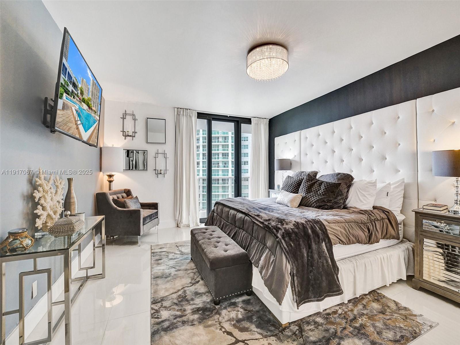 HAMPTONS WEST CONDO - Residential Lease