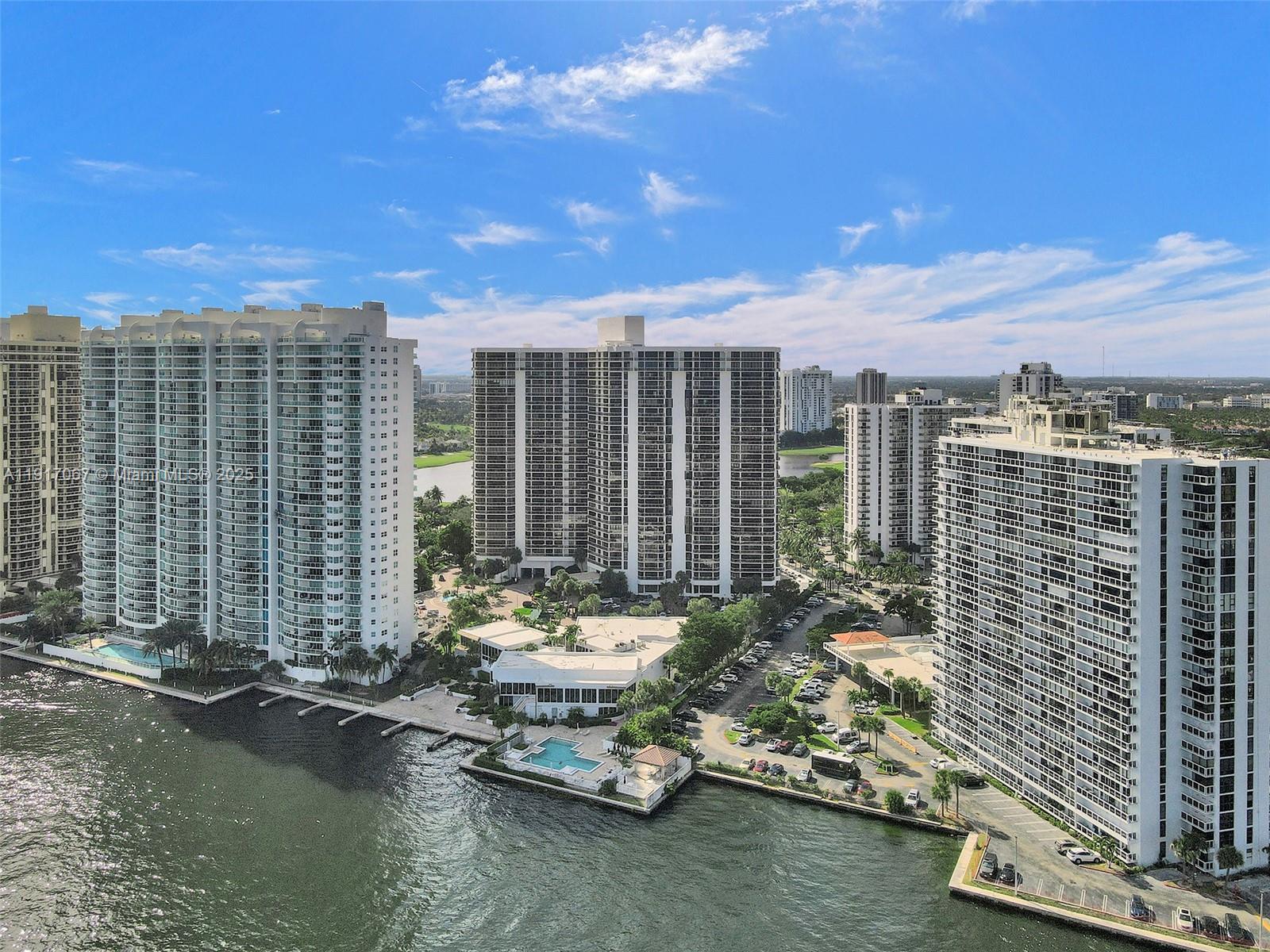 HAMPTONS WEST CONDO - Residential Lease