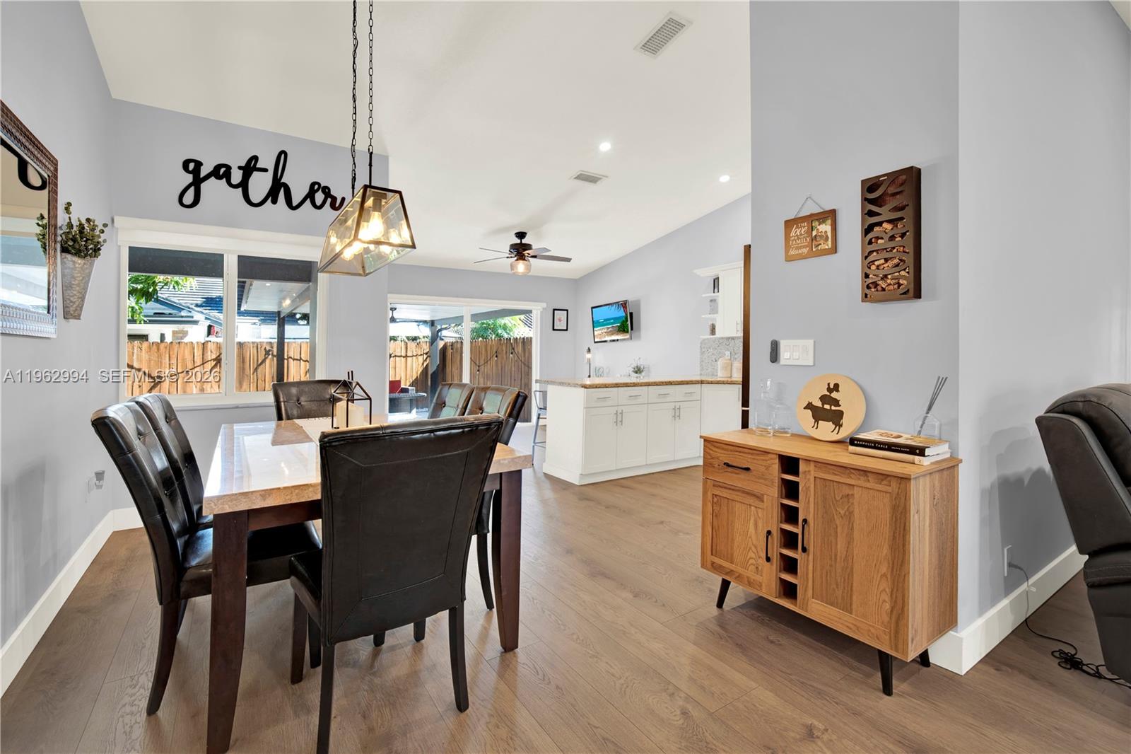 BIRD LAKES SOUTH SEC 3 - Residential