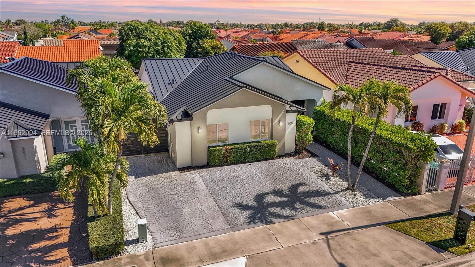 BIRD LAKES SOUTH SEC 3 - Residential