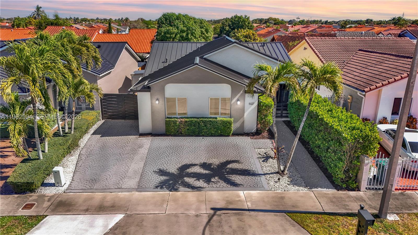 BIRD LAKES SOUTH SEC 3 - Residential